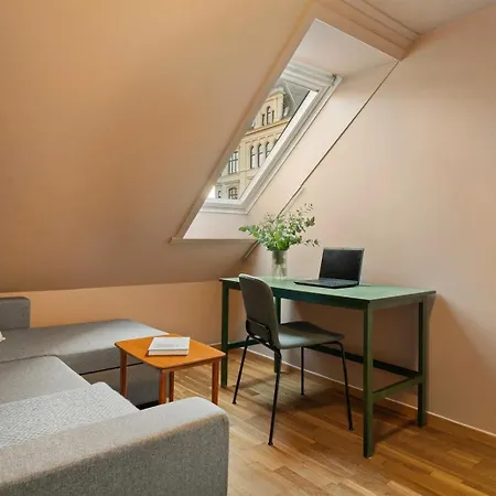 Appartement Penthouse In The Heart Of With Beautiful Private Rooftop *
