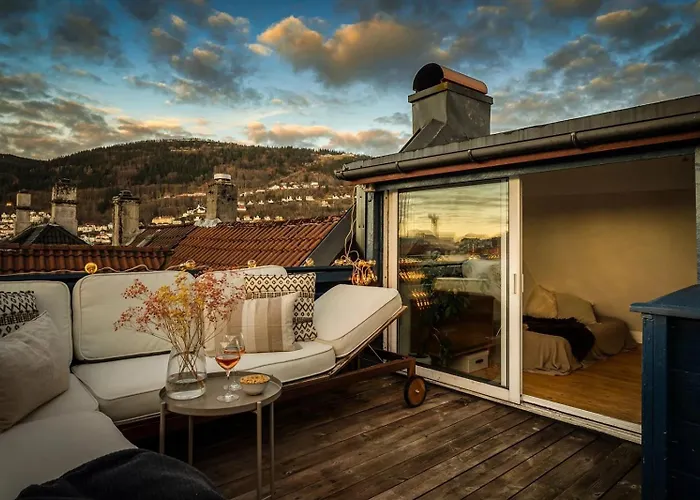 Penthouse In The Heart Of With Beautiful Private Rooftop شقة *